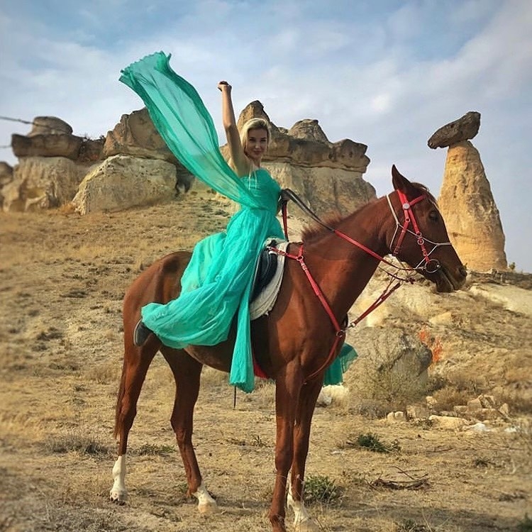 Kapadokya Atlarla & Balonlarla Fotoğraf Turu