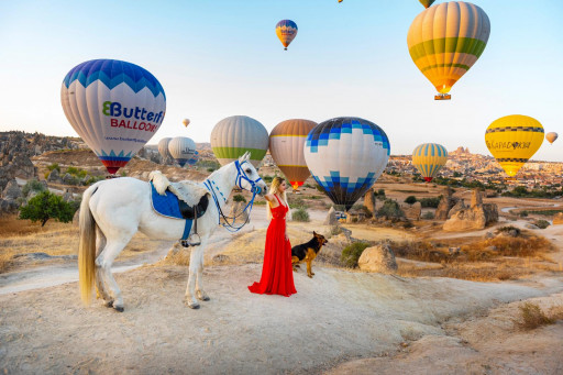 Kapadokya Fotoğraf ve Video Çekimi İçin At Kiralama