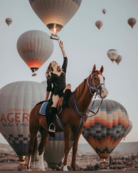 kapadokya atlarla fotoğraf çekimi