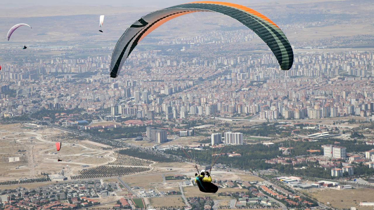 Kayseri Yamaç Paraşütü Turu