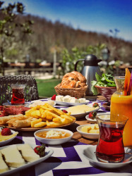 #kapadokya-kahvalti #kapadokya-kahvalti-salonu #kapadokya-kahvalti-makani #goreme-kahvalti #uchisar-kahvalti #nevsehir-kahvalti #urgup-kahvalti-salonu #avanos-kahvalti-salonu #ortahisar-kahvalti #kahvalti-mekani #nevsehir-serpme-kahvalti #kapadokya-acik-b